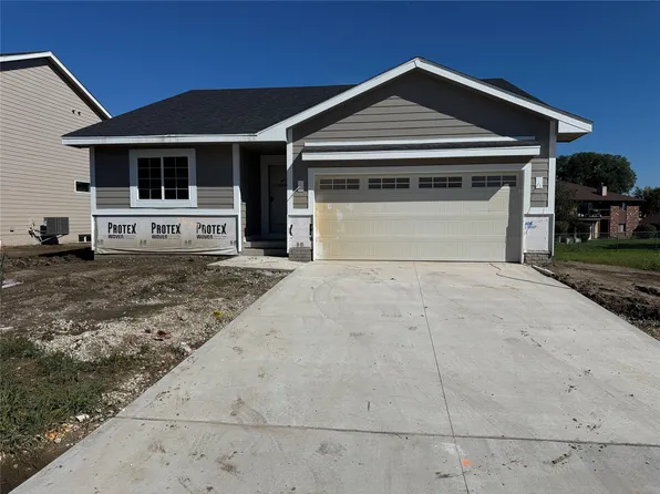 4447 SW 23rd St, Des Moines, IA 50321