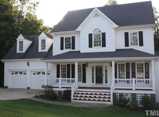 917 Bonhurst Dr, Holly Springs, NC 27540