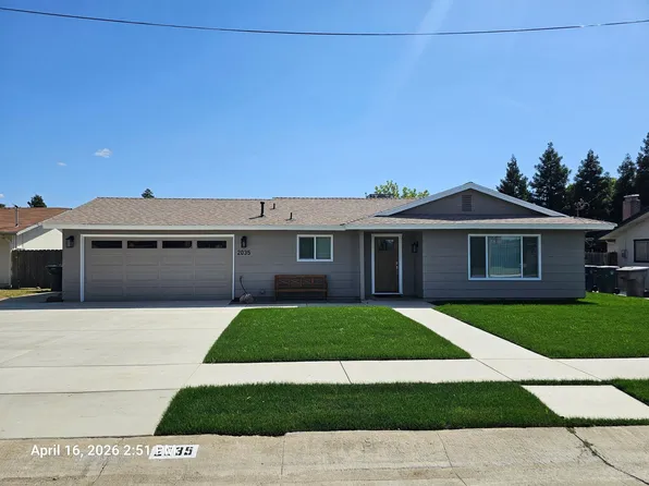 2035 E Kern Ave, Tulare, CA 93274