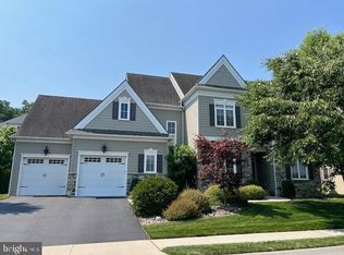 352 Spring Haven Dr, Lancaster, PA 17601