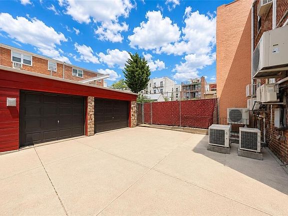 4th image of 1428 70th St