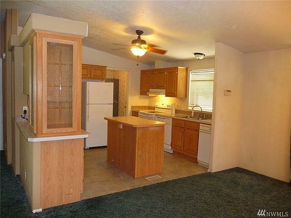 4th image of 7019 245th Ave E