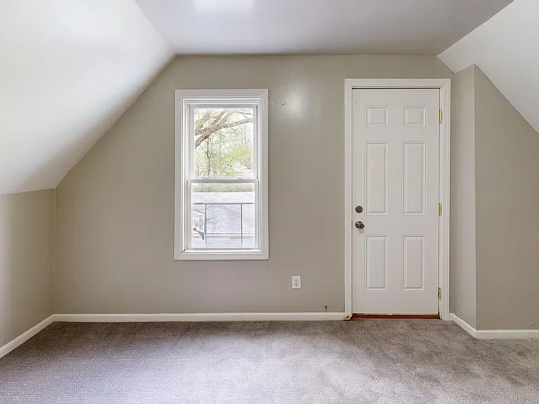 518 Myers St — Photo 13