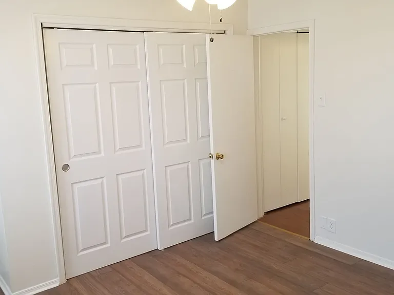 5211 Glenloch St — Photo 15