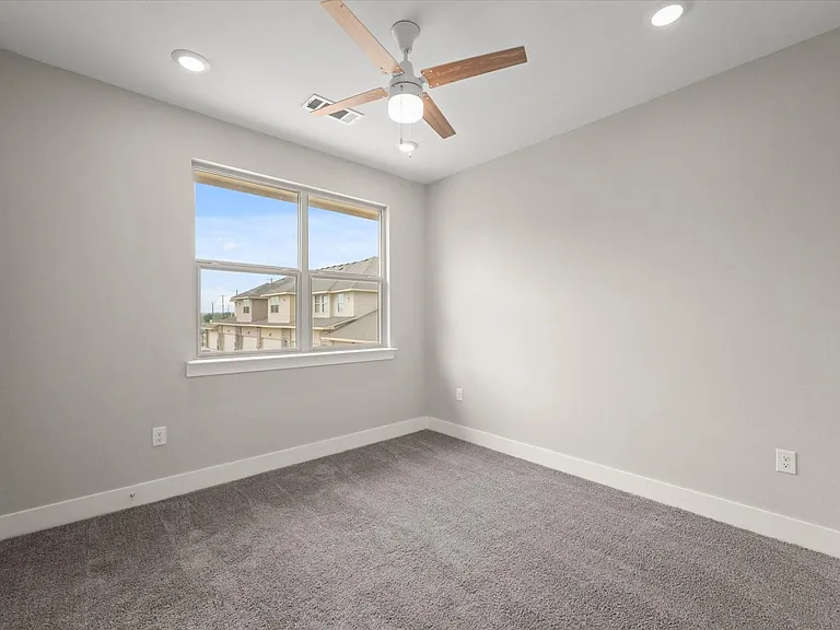 3413 Aaron Pl — Photo 15