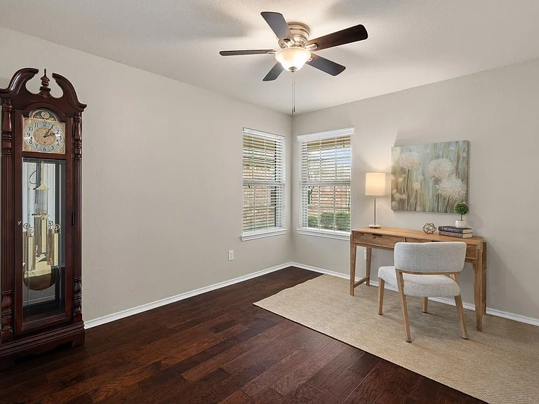 2811 Cone Flower Dr — Photo 9