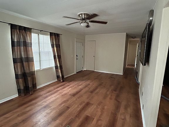 2nd image of 16 Newcastle Dr