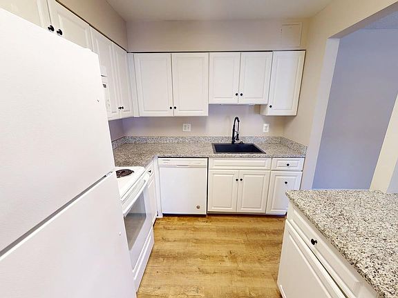 4th image of 10114 Campus Way S APT 201