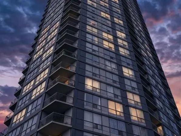 150 Charlton Ave E #1801, Hamilton, ON L8N 3X3