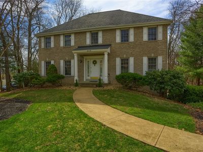 209 Crescent Ct, Cranberry Township, PA, 16066