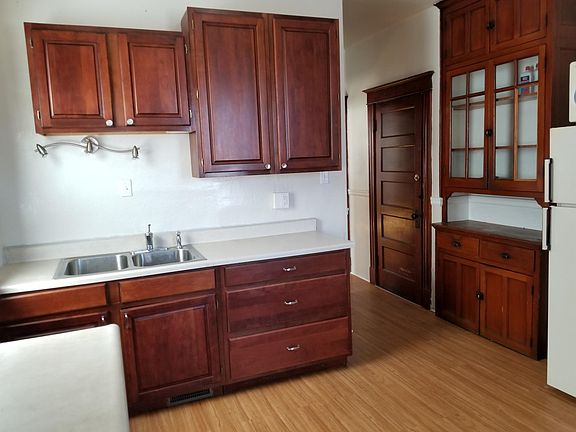 3rd image of 4654 Michigan Ave Fl 2nd