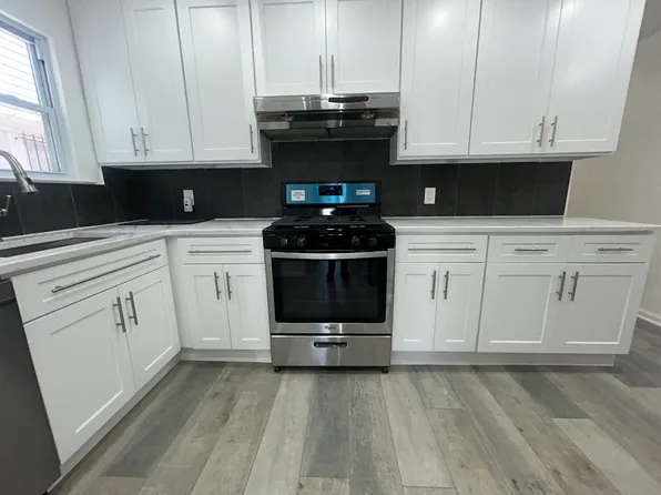 (undisclosed Address), Jamaica, NY 11436