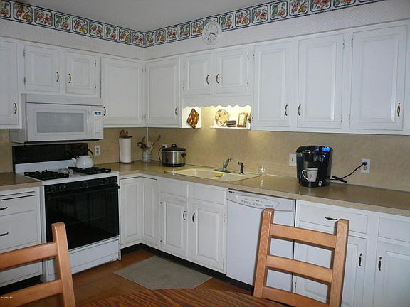 3rd image of 5706 Leisure South Dr SE