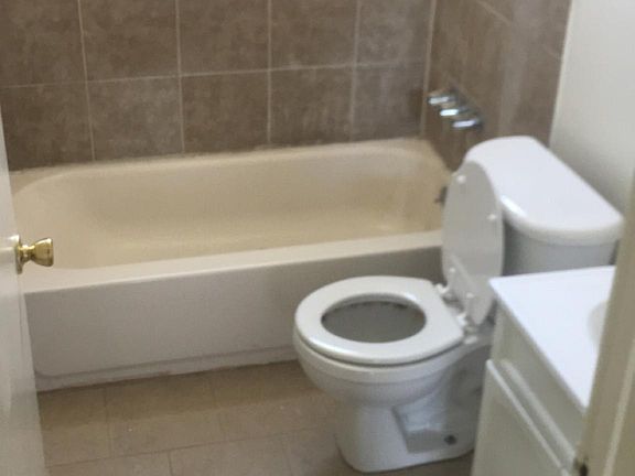 5th image of 272 W 8th St APT 18