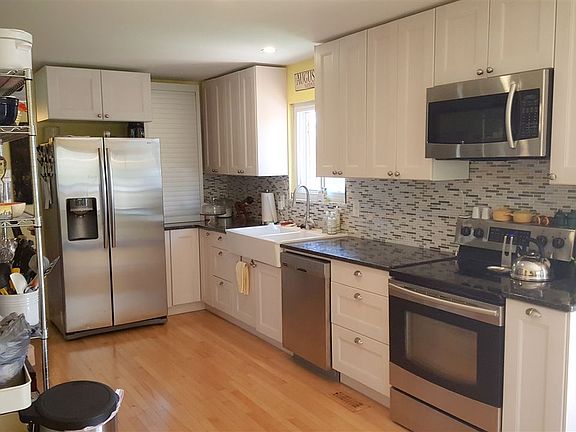 4th image of 812 S Jean Dr