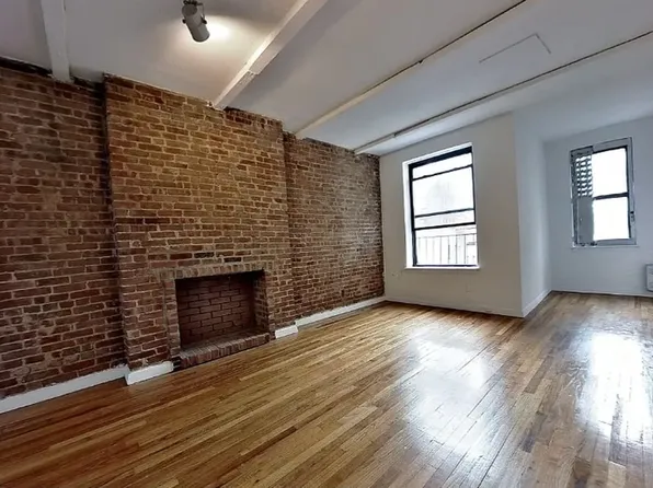 510 East 82nd Street image 1 of 4