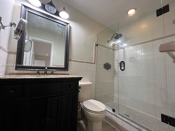 5th image of 4648 SW 38th Ter #0