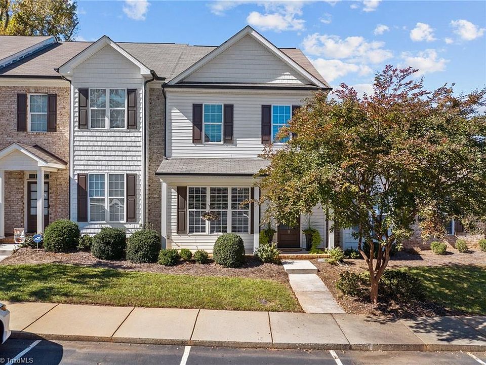 1st image of 9 Nandina Dr