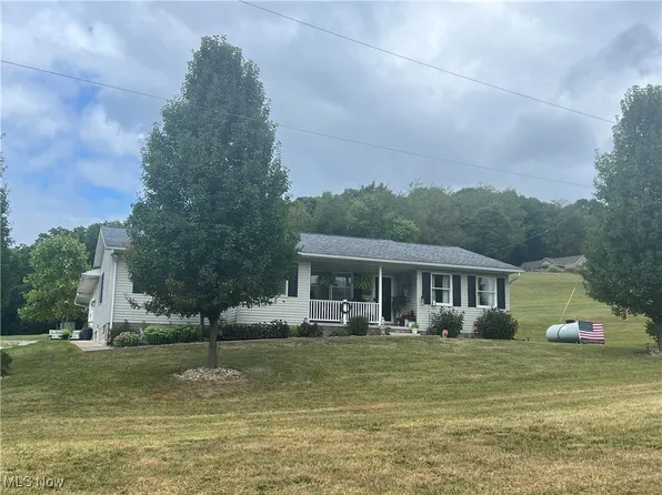 1515 Johnstown Rd NE, Dover, OH 44622