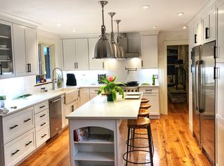 33 Meadowbrook Rd, Brunswick, ME 04011