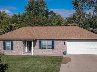 2405 Oakfield Dr, Columbia, MO 65202