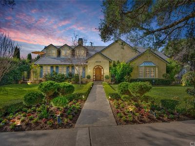 2222 N Heliotrope Dr, Santa Ana, CA, 92706