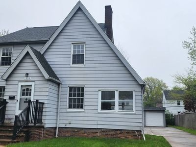 1353 Avondale Rd, Cleveland, OH, 44121