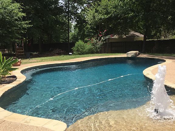 3rd image of 312 Forest Hills Dr