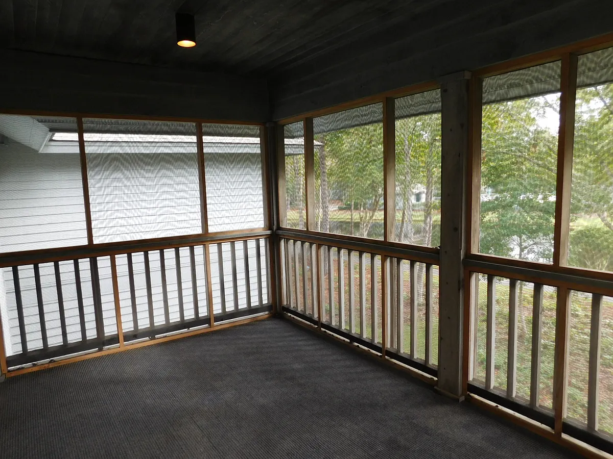 screened deck - 1221 Tidewater Dr #1622