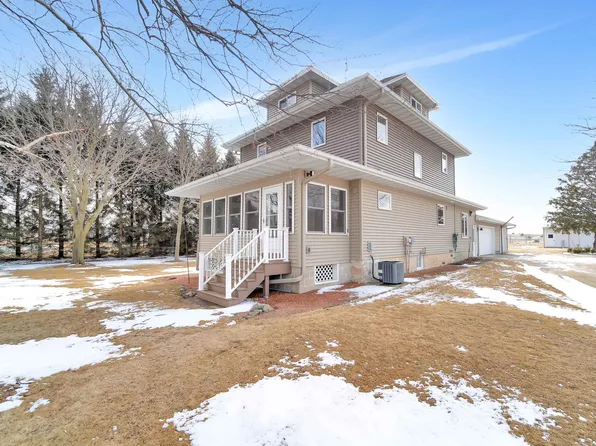 N2662 Hilltop Dr, Campbellsport, WI 53010