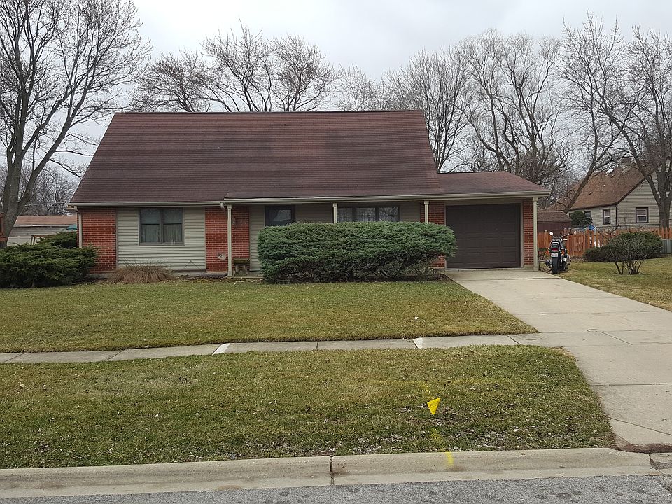 1st image of 645 Lafayette Ln