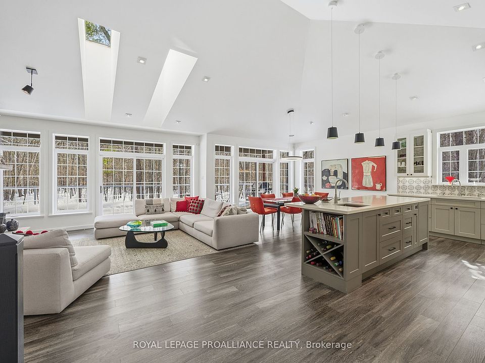 1st image of 602 Elmbrook Rd