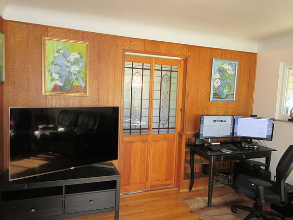 2nd image of 20840 Crestmont Ln