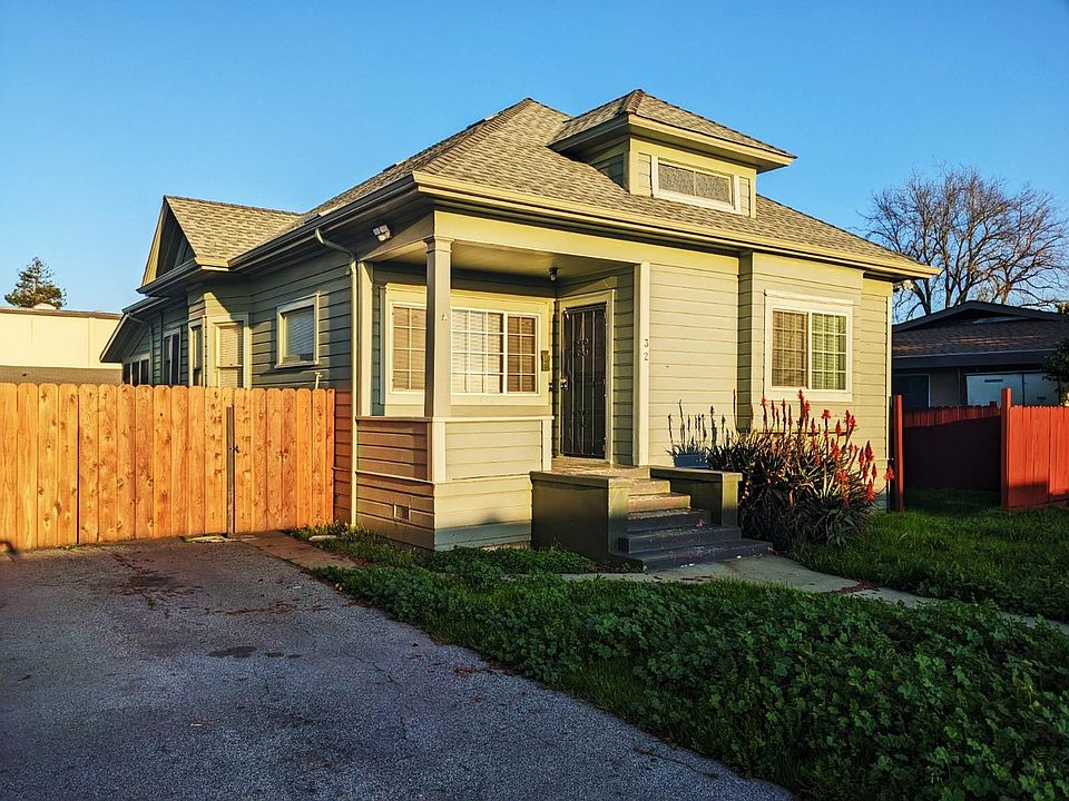 1st image of 32 Brennan St