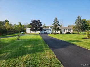 2631 Braley Rd, Ransomville, NY 14131