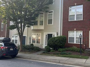 907 Bing Ln, Charlottesville, VA 22903