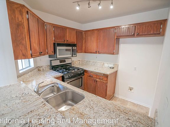 5th image of 23845 Del Monte Dr Unit 72