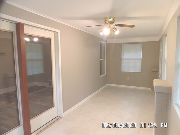 3rd image of 240 Goshen Ave