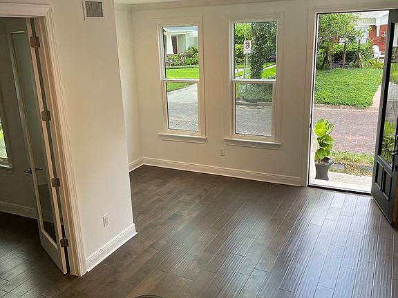 5th image of 3110 W San Carlos St Unit 2