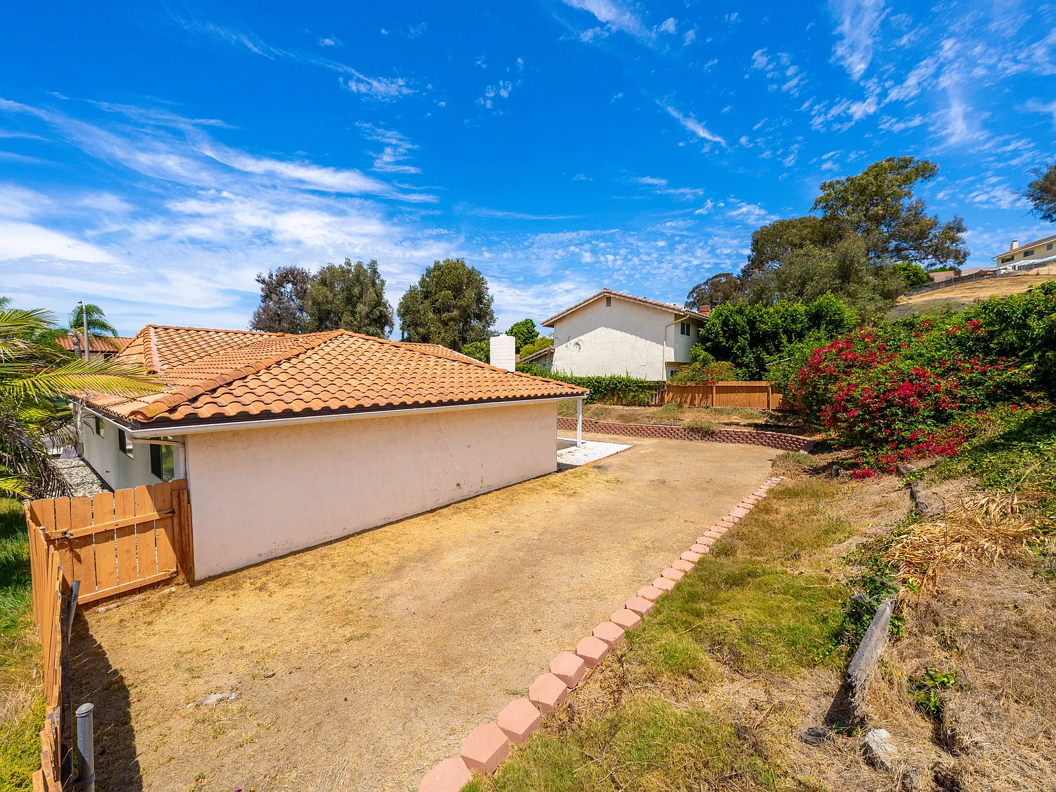 4 bed, 1920 sqft, $4,000 — Photo 3