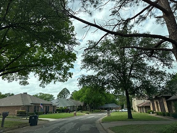 4th image of 4112 Stonewick Dr