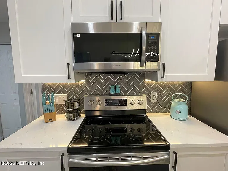 232 Nesmith Ave — Photo 7
