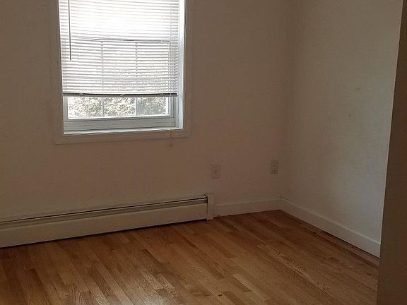 5th image of 8439 120th St #2