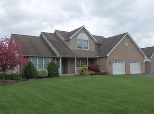 5465 Pinchtown Rd, Dover, PA 17315