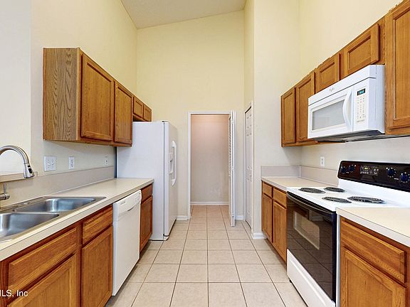 5th image of 9690 AMARANTE Circle #12
