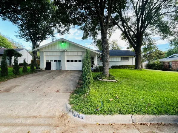 3205 Cortez Dr, Fort Worth, TX 76116