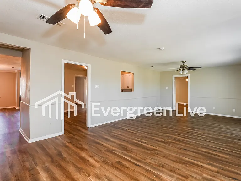 12125 Schroeder Rd — Photo 5