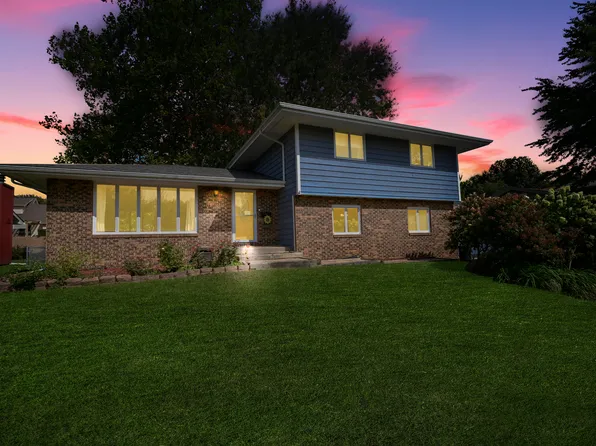 308 S Hershey Rd, Bloomington, IL 61704