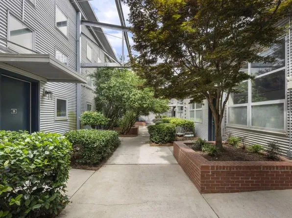 400 Village Pkwy NE APT 128, Atlanta, GA 30306
