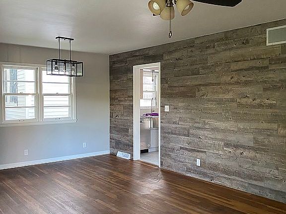 2nd image of 3028 E Broadway St